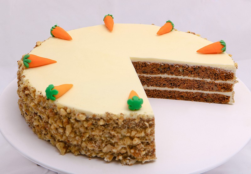 Шарлотка из цельнозерновой муки с яблоками